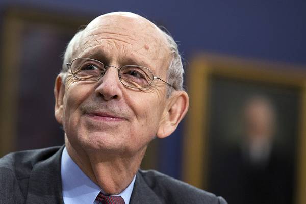 Justice Stephen Breyer retiring; Biden vows to nominate Black woman to Supreme Court