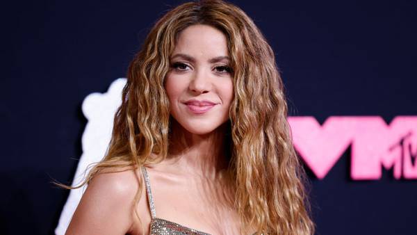 Shakira deslumbra a 40.000 fans en Times Square con show sorpresa